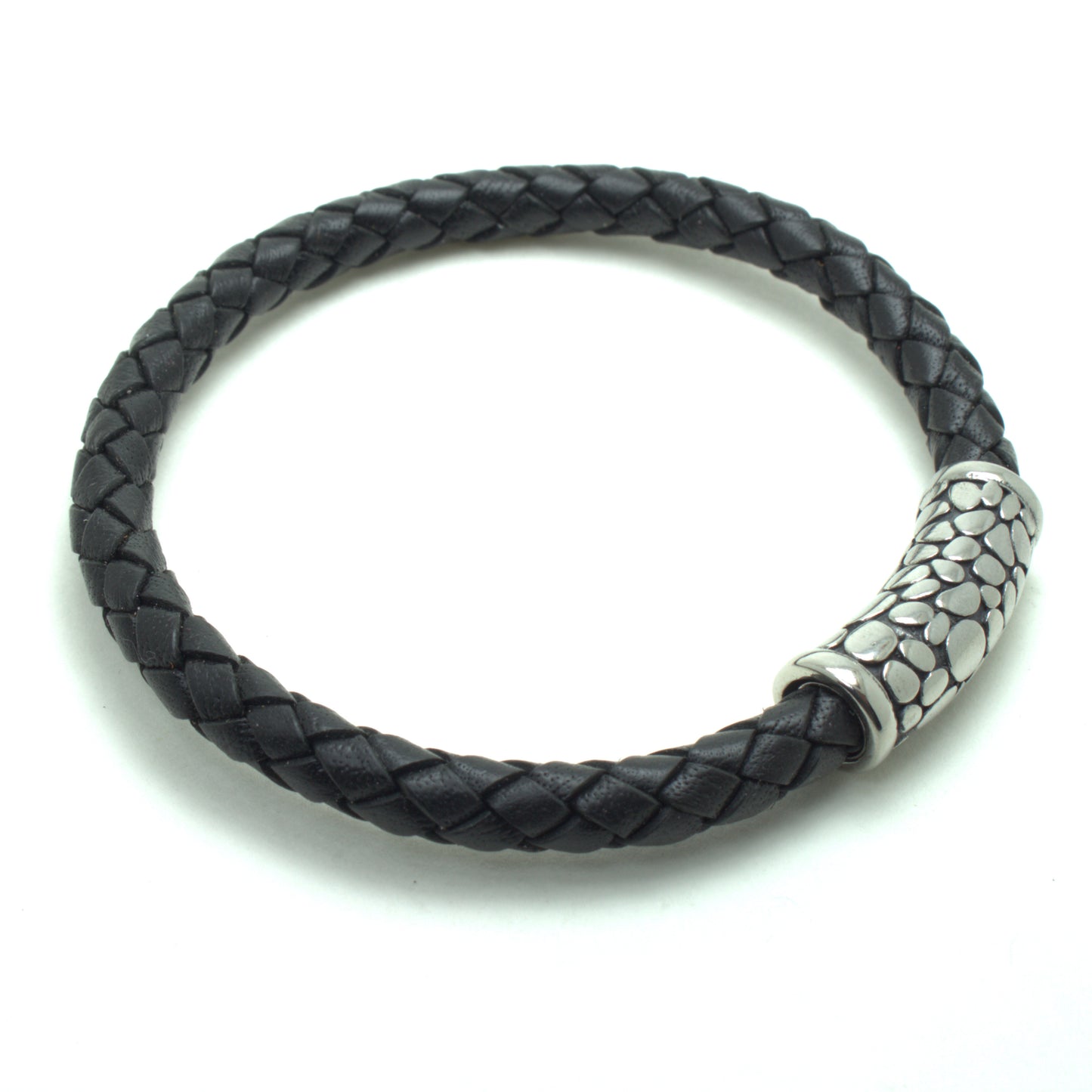 Black Braided Round Genuine Leather Bracelet Textured Clasp